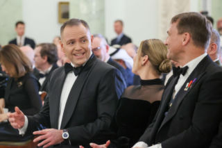 Karol Nawrocki i Radosław Sikorski na Korpusem Dyplomatycznym. Te miny mówią wszystko!