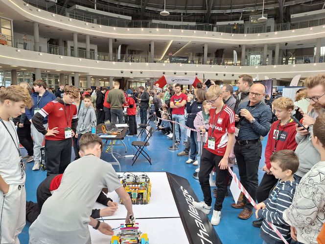 Roboty w natarciu. W Jasionce odbyła się kolejna edycja XChallenge