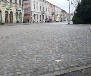 Nowy Sącz: Remont rynku skończony. Nie będzie można tam parkować?