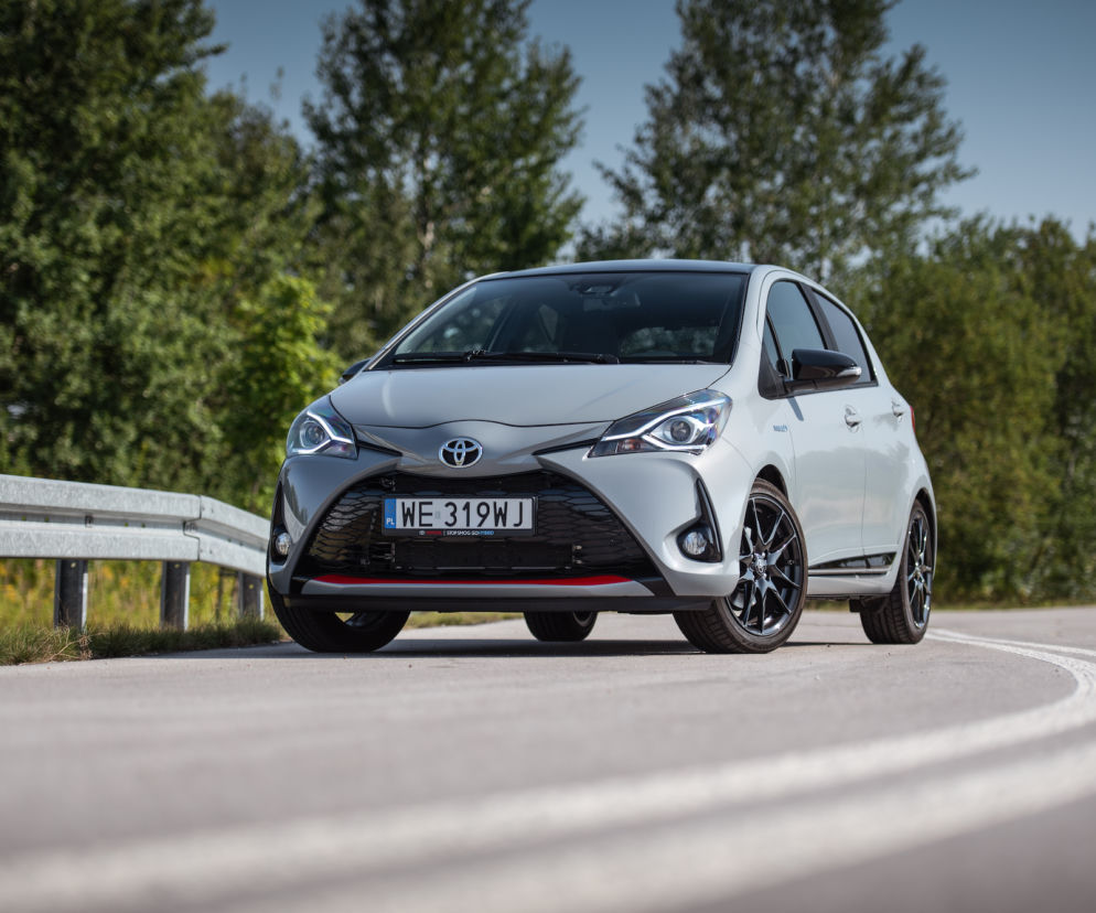 Toyota Yaris GR Sport 1.5 Hybrid 100 KM e-CVT
