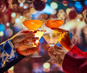 Modne i kolorowe drinki na sylwestra i karnawał. Poznaj najlepsze przepisy! 