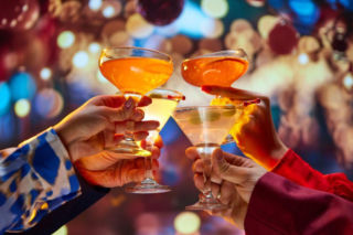 Modne i kolorowe drinki na sylwestra i karnawał. Poznaj najlepsze przepisy! 