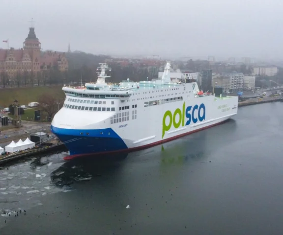 Najnowocześniejszy prom w polskiej flocie. Dziś chrzest Jantar Unity