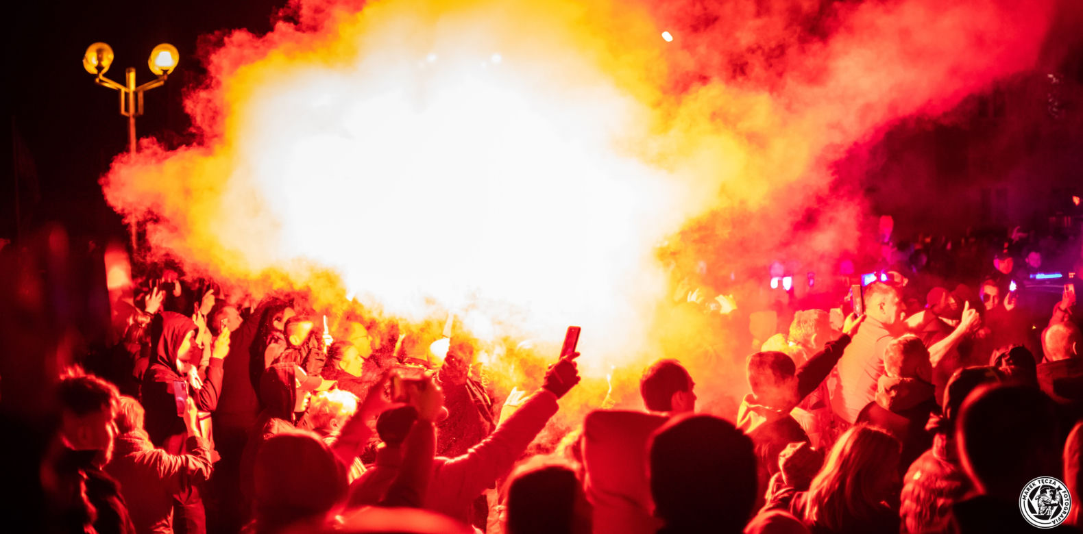 Raków Częstochowa Mistrzem Polski! Nocna feta w Częstochowie
