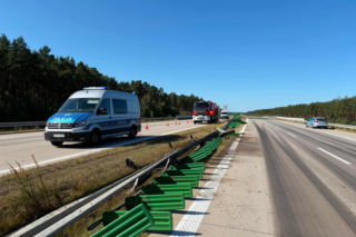 Tragiczny wypadek na A4. Ciężarówka wypadła z autostrady, kierowca nie żyje