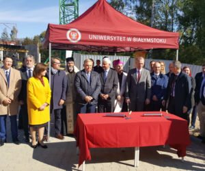 Białystok. Budowa biblioteki UwB i obserwatorium astronimicznego z planetarium