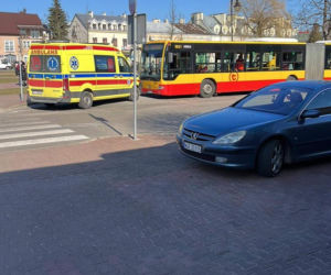 Tragedia w Górze Kalwarii. Nie żyje pasażerka autobusu