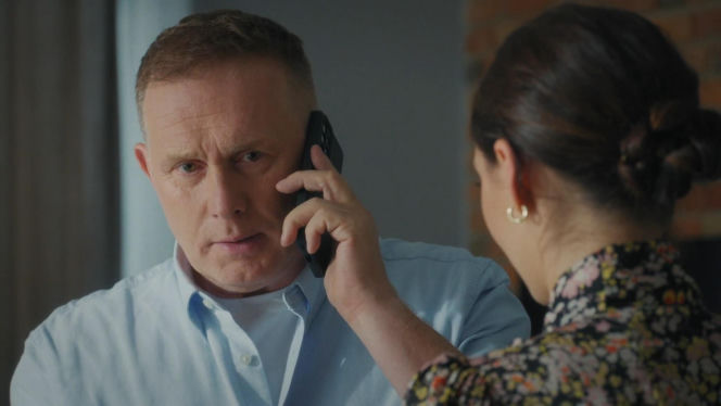 M jak miłość odc. 1920. Artur Rogowski (Robert Moskwa), Joanna (Dominika Sakowicz)