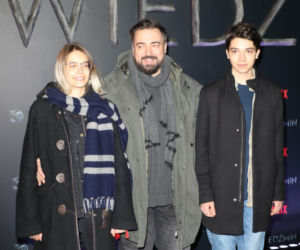 Sekielski z dziećmi na premierze Wiedźmina