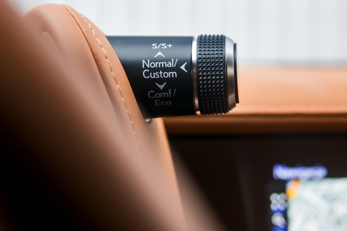 Lexus LC500h 3.5 V6 359 KM Superturismo