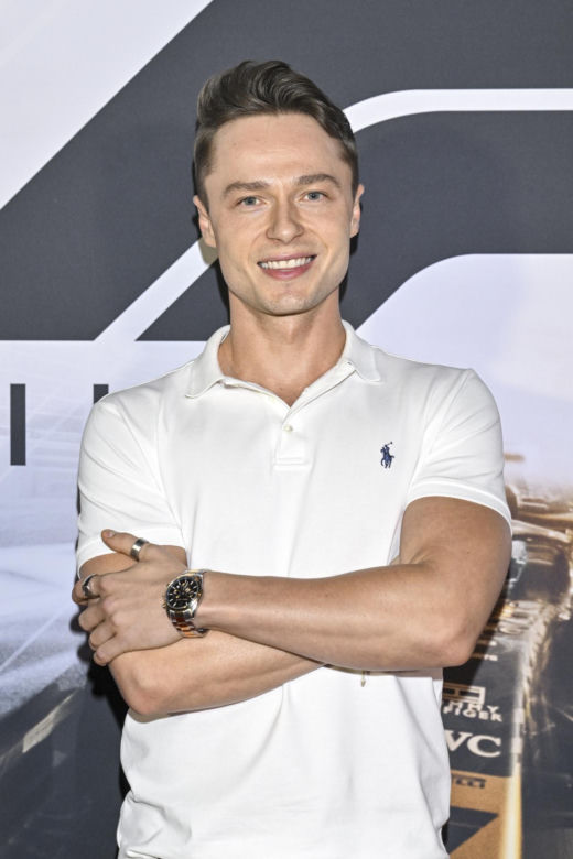 Tak przez lata zmieniał się Patryk Pniewski. Zaczynał jako idol nastolatek w "Pierwszej miłości"