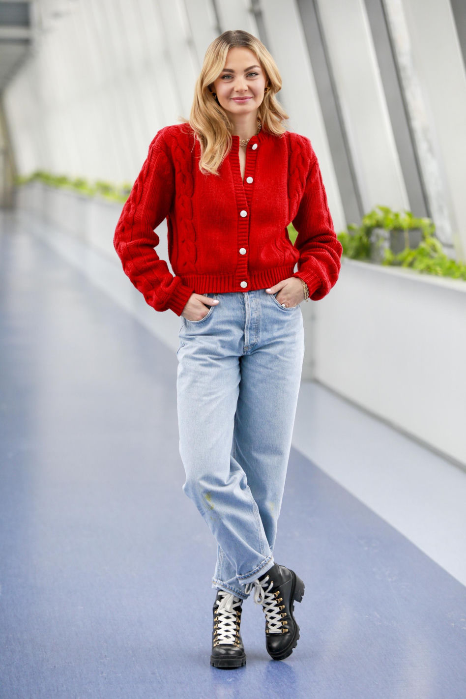 Małgorzata Socha jak uczennica na ramówce Polsatu