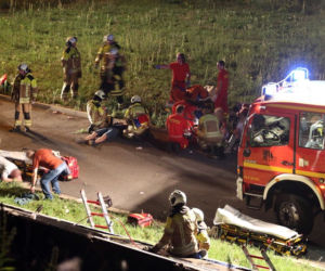 Wypadek polskiego autokaru w Niemczech obok Drezna. NIE ŻYJE 9 osób, około 40 rannych