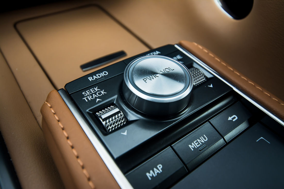 Lexus LC500h 3.5 V6 359 KM Superturismo