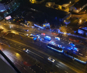 Zwłoki przy torach. Poważne utrudnienia na Mogilskiej. Nie jeżdżą tramwaje