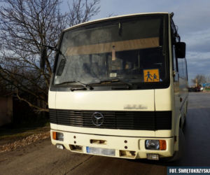 Trumna na kółkach, a w środku dzieci! Szkolny autobus ROZPADAŁ SIĘ w trakcie jazdy!