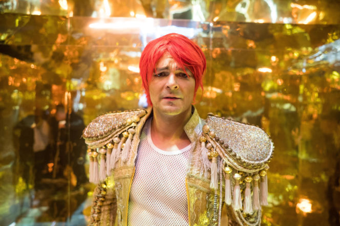 Dawid Ogrodnik w "Prałacie"