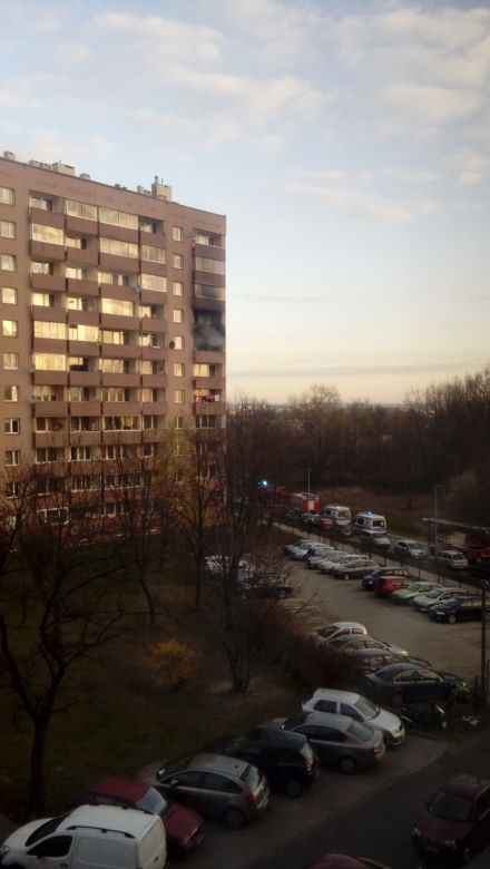 Kraków: Groźny pożar w bloku