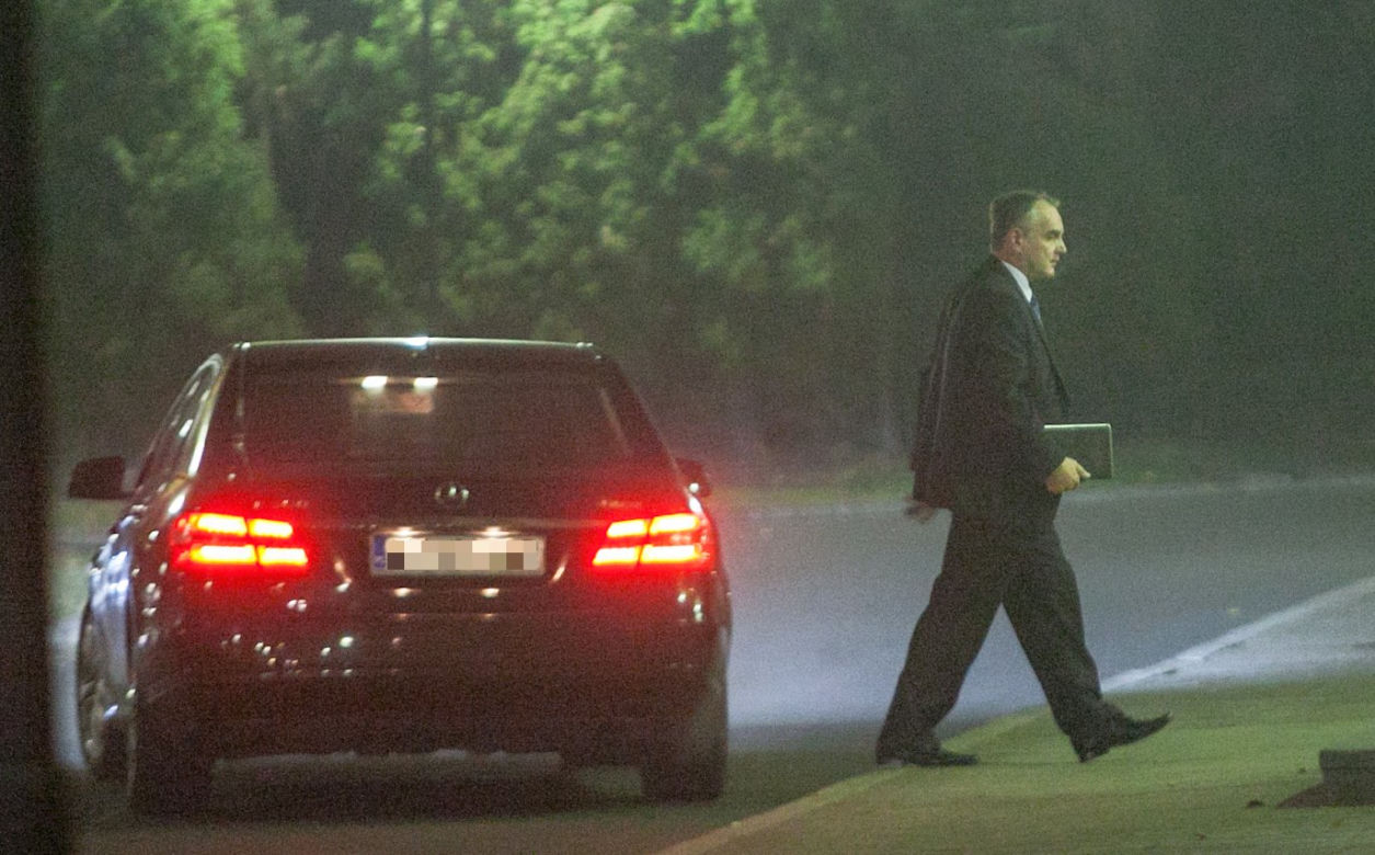Waldemar Pawlak korzysta z limuzyny Mercedes-Benz E 350 4MATIC