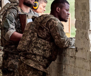 Legion Międzynarodowy Obrony Ukrainy w zawieszeniu. Zagraniczni ochotnicy alarmują o niepewnej przyszłości