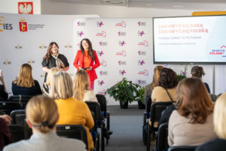 Co 4. Zetka dumna z Polski.  „ Polki i Polacy tworzą przyszłość”