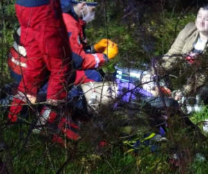 Dramatyczna akcja straży pożarnej. Dwie osoby zakleszczone we wraku