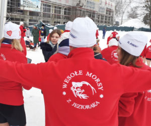 Zobacz kąpiel Wesołych Morsów Z Jezioraka w ramach WOŚP w Iławie