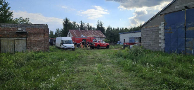 Nielegalne składowisko odpadów chemicznych w Milęcinie