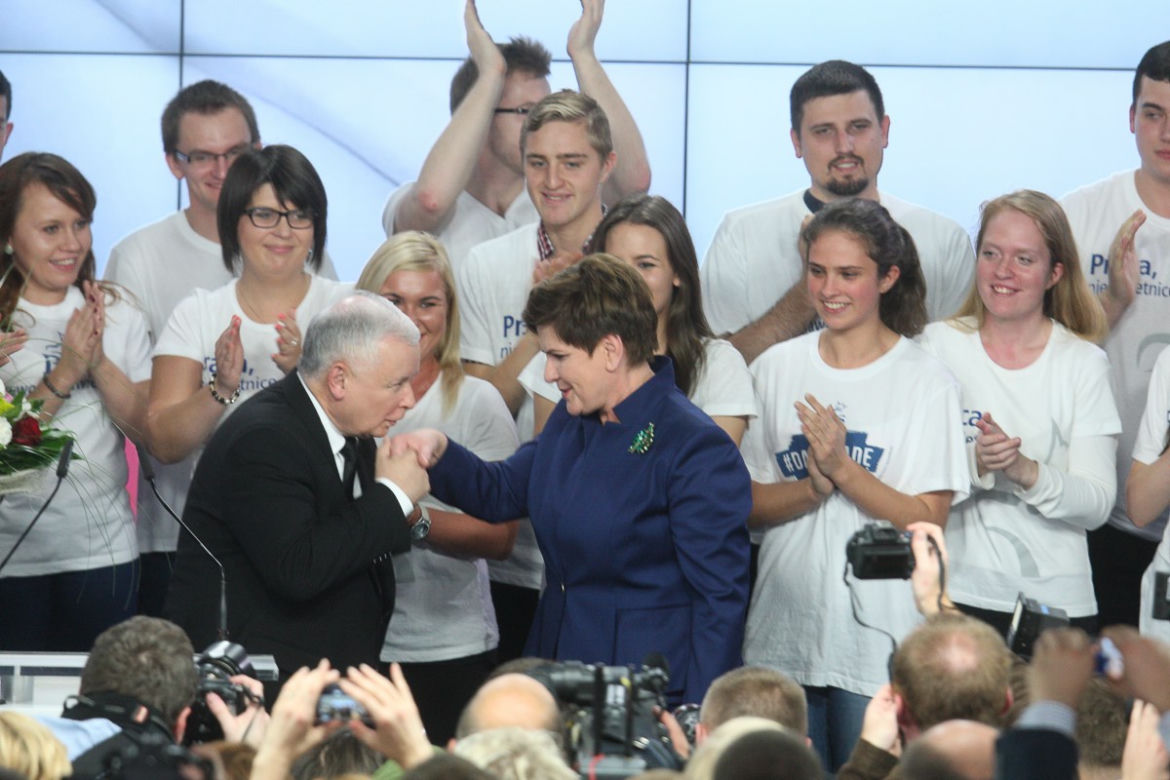 W 1997 ukończyła studia podyplomowe dla menedżerów kultury