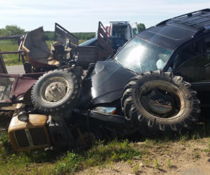 Traktor wjechał w Cimoszewicza