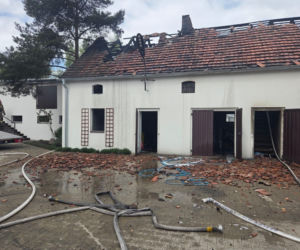 Pożar w hali w Lipnie koło Leszna. W środku części samochodowe