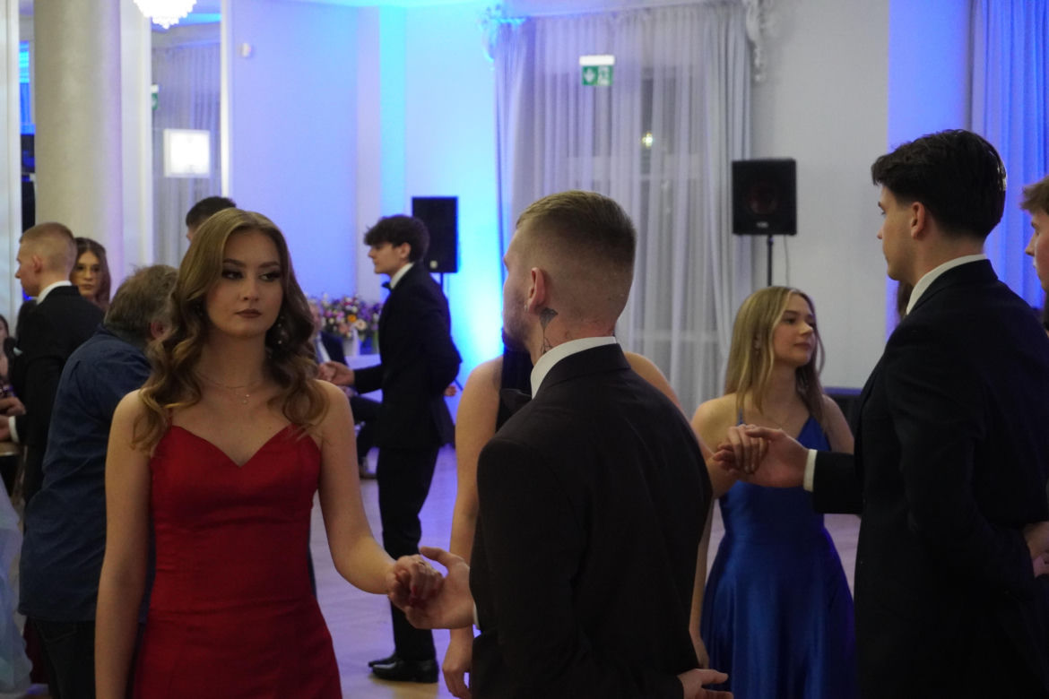 Studniówki 2025 w rzeszowskich szkołach. To były niezapomniane chwile 