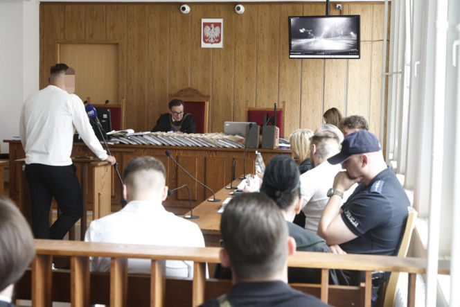 „Zamówili dwie butelki wódki i lemoniadę”. Kelner ujawnia, co działo się przed tragedią na Trasie Łazienkowskiej
