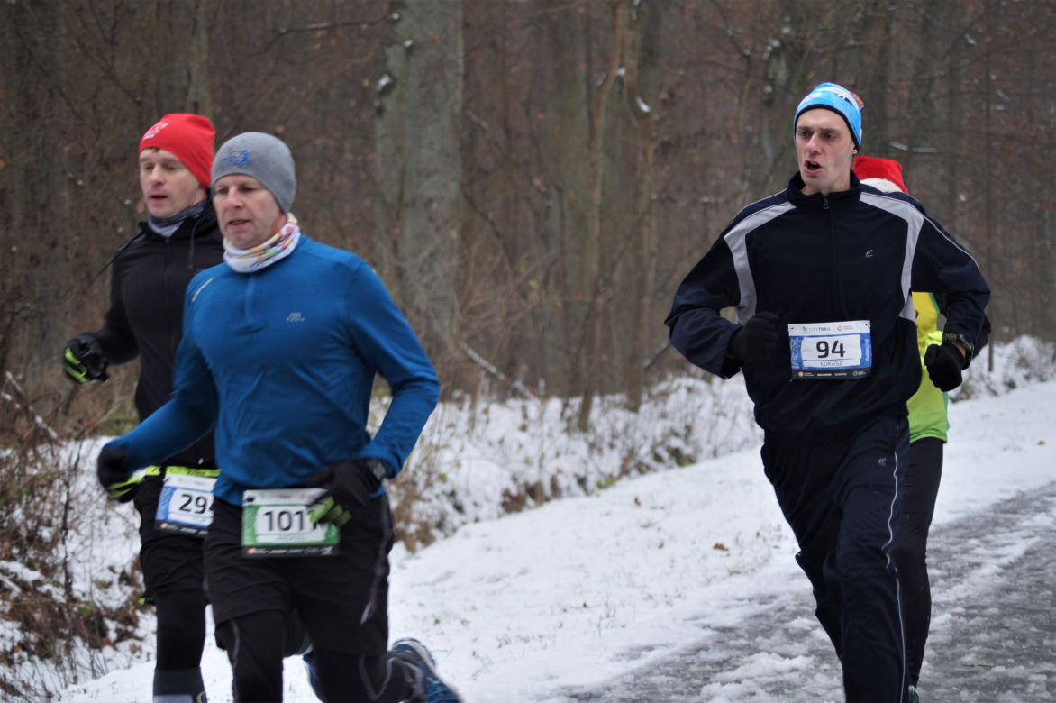 Wielkie ściganie w Myślęcinku! Za nami kolejny bieg City Trail 2022 [ZDJĘCIA]