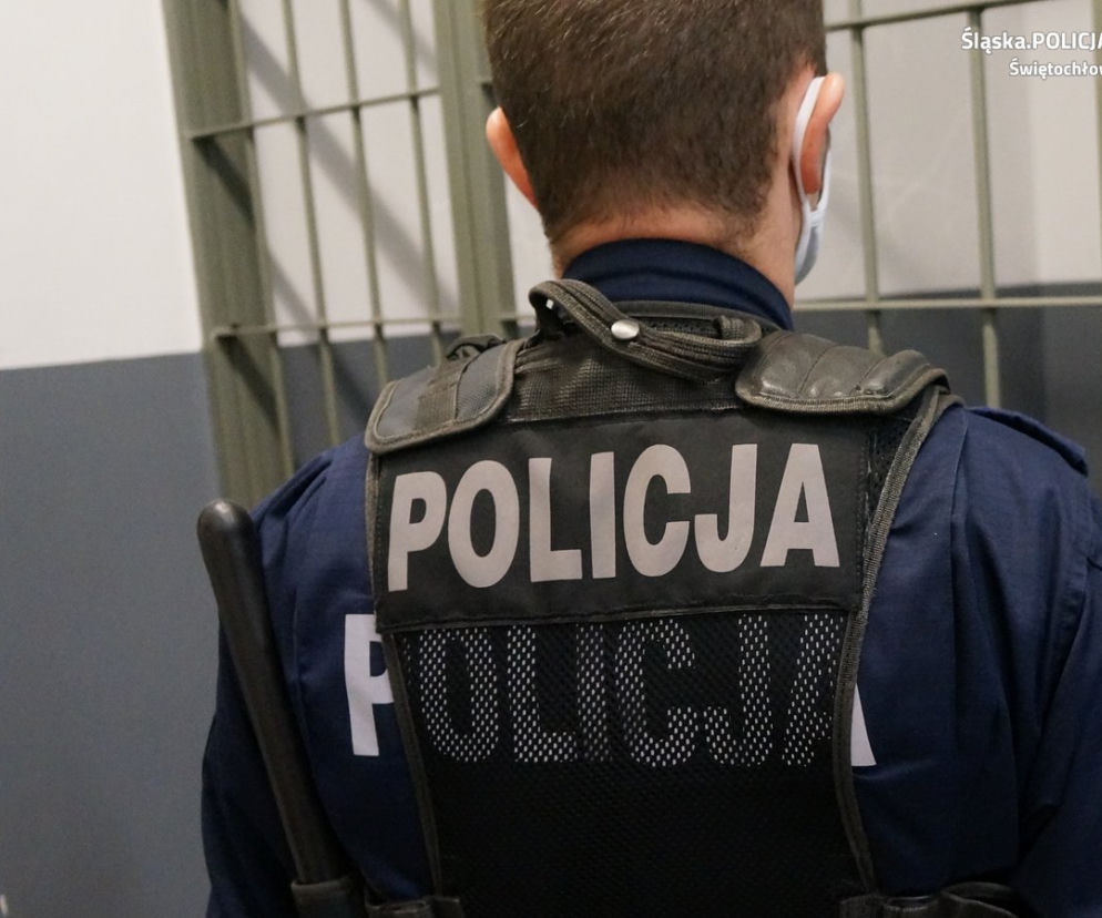 Świętochłowice: Schował się w kuchni przed policją