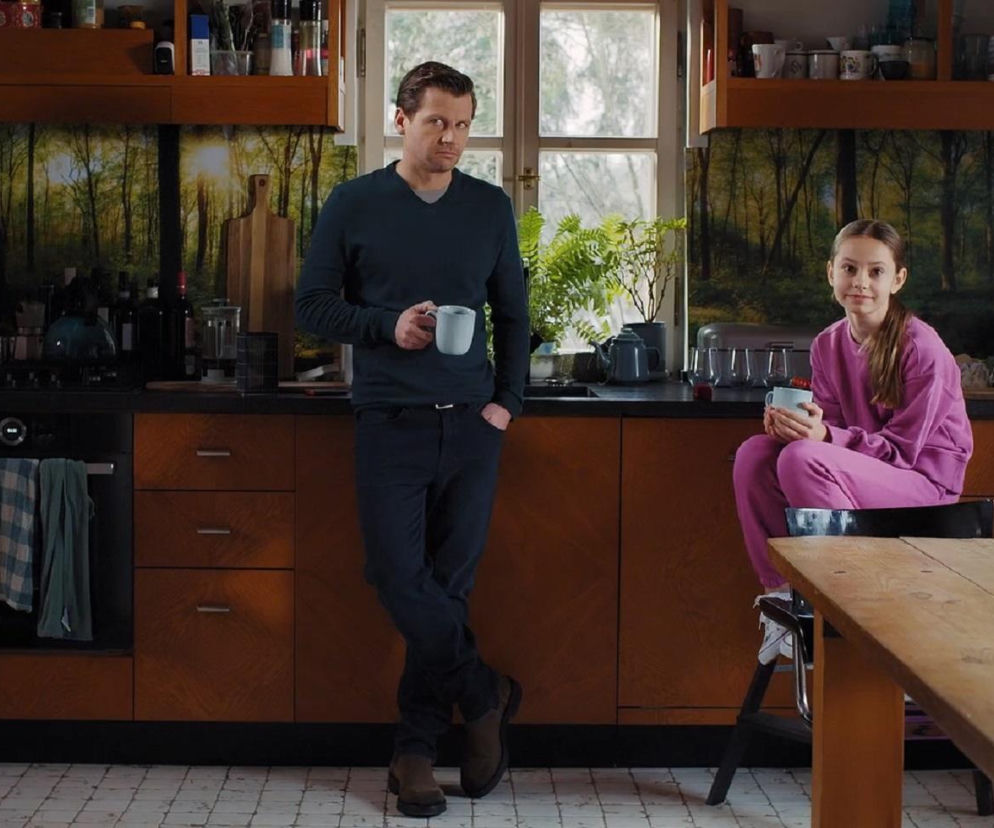 M jak miłość odc. 1930. Adam Karski (Patryk Szwichtenberg), Hania (Wiktoria Basik)