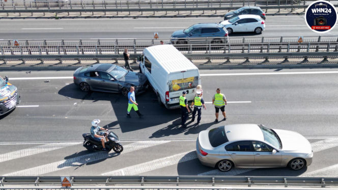 Drogim jaguarem wbił się w busa. Potem uciekł. Zamiast mandatu, będzie sąd