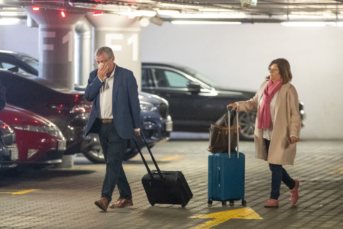 Santos przywiózł żonę do Polski
