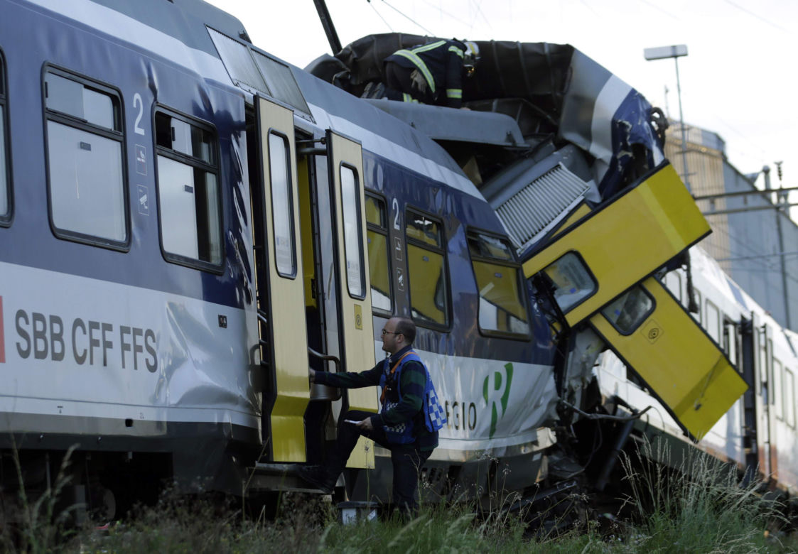 GM1E97U08U901_RTRMADP_3_SWITZERLAND-CRASH