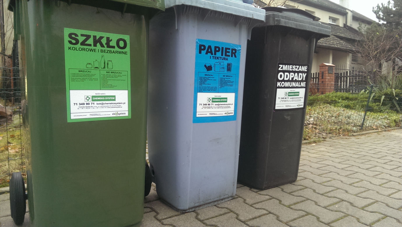 Nowe pojemniki na śmieci