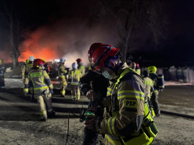 Pożar w zakładzie utylizacji opon w Rożentalu