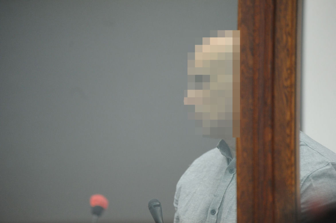 Mieli zlecić zabójstwo policjanta? Obaj stanęli przed sądem w Koszalinie. Co im grozi?