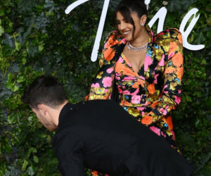 Nick Jonas i Priyanka Chopra na gali The Fashion Awards 2021