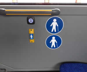 Autobus elektryczny testowany na ulicach Siedlec wyróżnia się swoim wyglądem