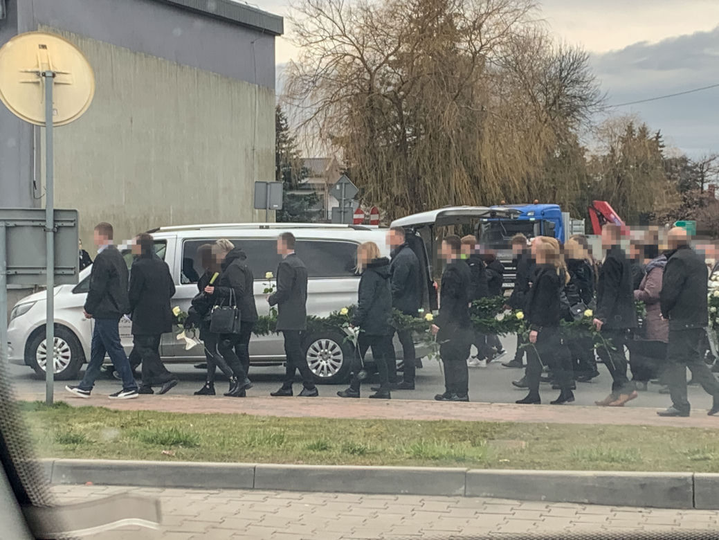 Pogrzeb diakona z Sosnowca. Ostatnie pożegnanie Mateusza w Wolbromiu