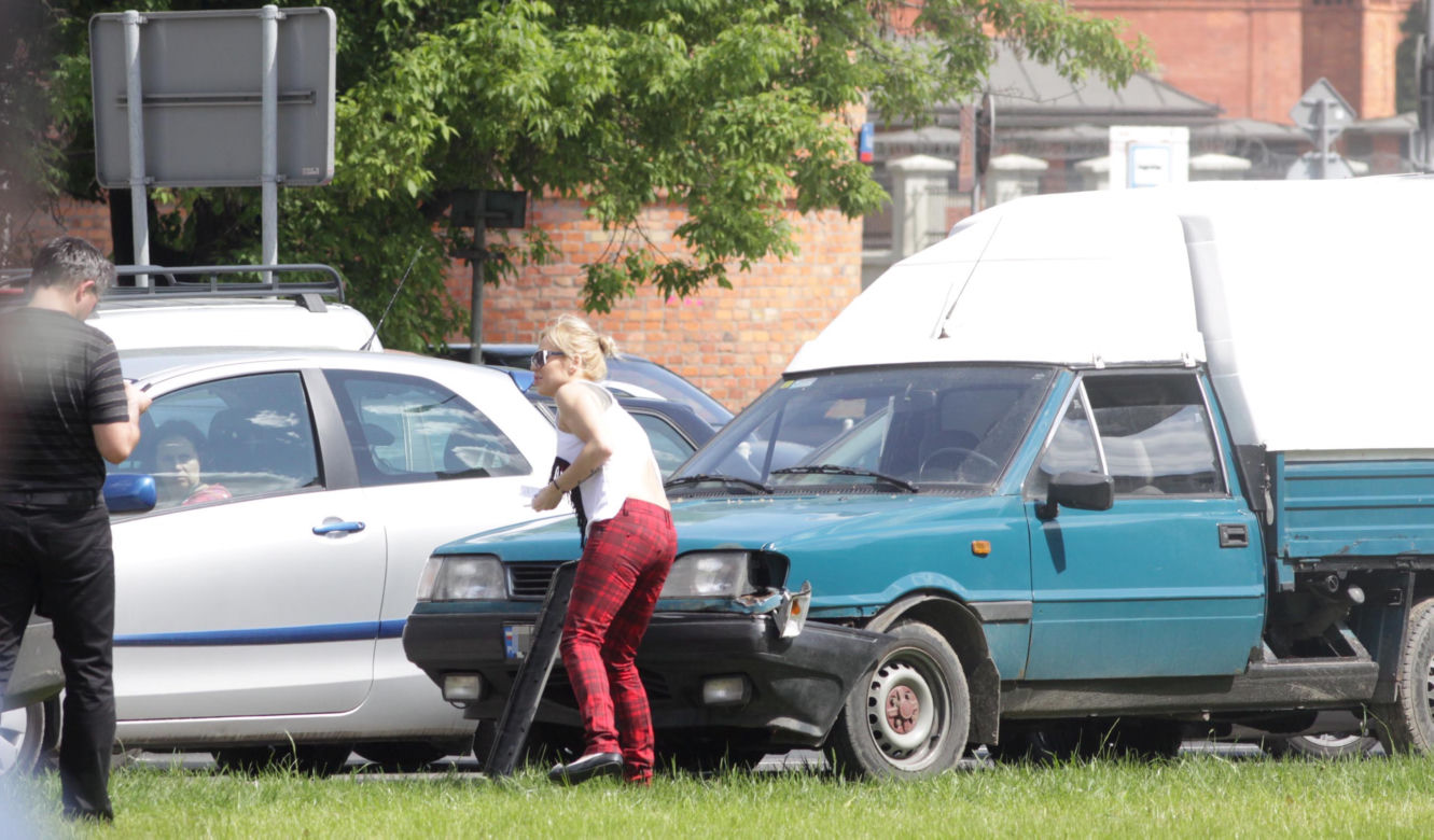 Doda miała wypadek. Polonez staranował jej audi Q7