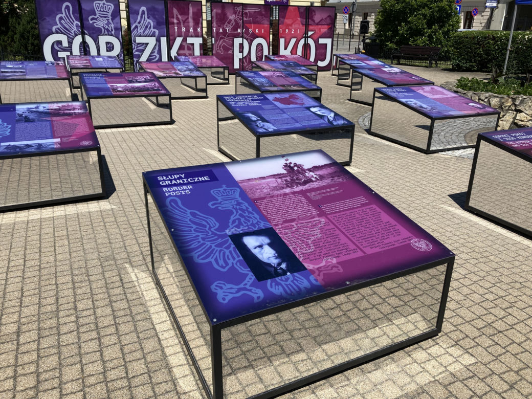 Wystawa na placu 3 maja w Nowym Sączu