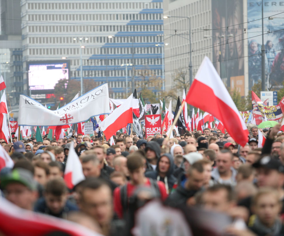 Przeszli z hukiem przez stolicę