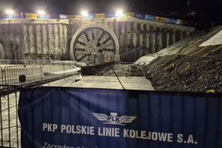 TBM Jadwiga zakończyła drążenie tunelu kolejowego pod Pisarzową