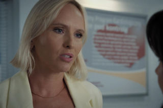 M jak miłość, odcinek 1915. Dorota (Iwona Rejzner), Aneta (Ilona Janyst)